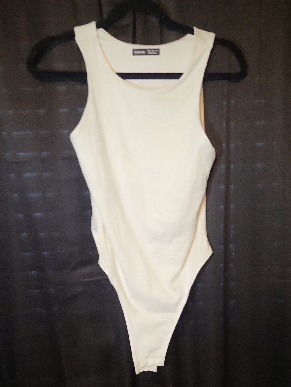 SHEIN Cream Sleeveless Scoop Neck Bodysuit